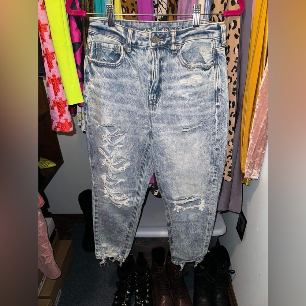 American Eagle High Rise Comfort Stretch Waistband Mom Jeans Size 2 X-Short